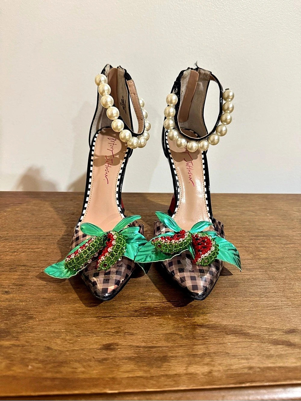 Betsey Johnson Viviann Watermelon Pearl Ankle Strap Pumps Heels Size 8 - Picture 1 of 11